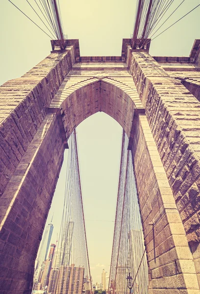 Vintage tonas vidvinkel bild av Brooklyn Bridge, Nyc. — Stockfoto