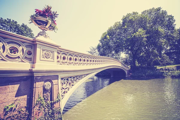 Vintage gestemde brug in Central Park, New York, Verenigde Staten. — Stockfoto