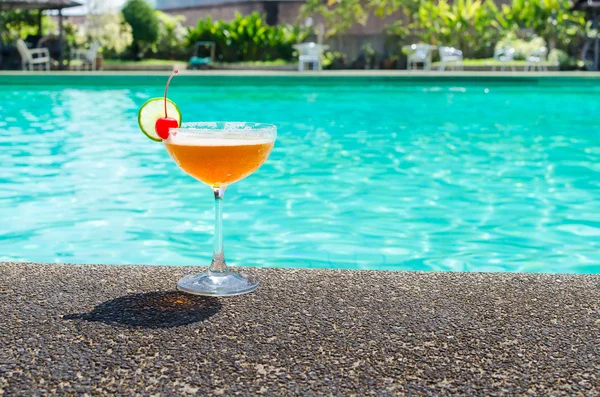 stock image Cocktails near the swimming pool on summer