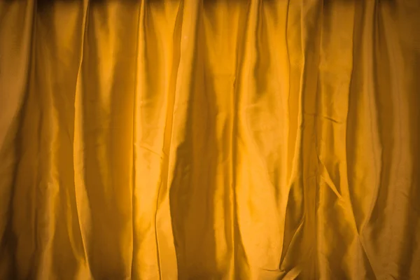 Желтая ткань шелковая текстура для фона — стоковое фото