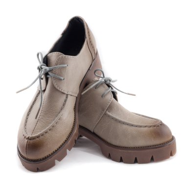 Bayan deri ayakkabı degrade bown beyaz arka plan üzerinde