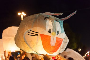 Bugs Bunny lamba yee peang veya Koem Lori 