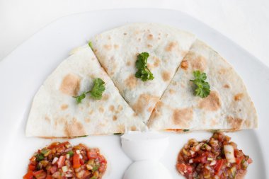 Otantik Meksika barbacoa ve acı Meksika yemeği