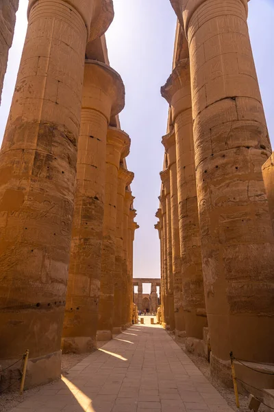 Wunderschönes Interieur Mit Seinen Säulen Einem Der Schönsten Tempel Ägyptens — Stockfoto