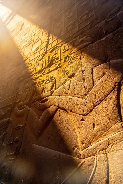 Естественный Свет Древнеегипетских Рисунках Луксоре Египет — стоковое фото