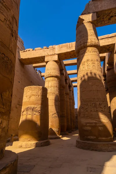 Säulen Mit Hieroglyphen Tempel Von Karnak Dem Großen Heiligtum Des — Stockfoto