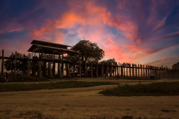 Belo Pôr Sol Ponte Bein Mianmar — Fotografia de Stock