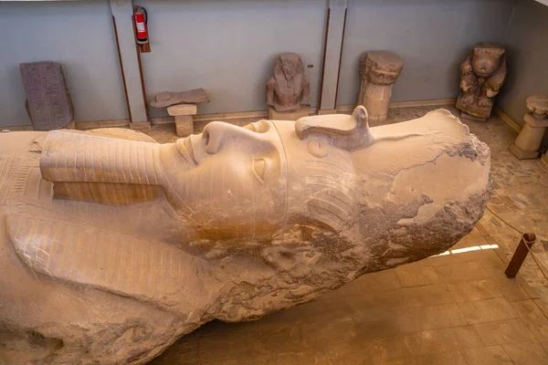 Detalle Desde Arriba Escultura Del Coloso Ramsés Museo Memphis Cairo — Foto de Stock