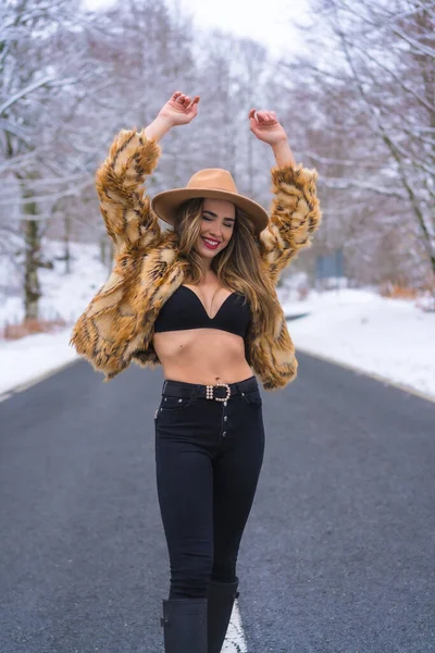 Blonde Model Girl Underwear Cowboy Hat Leopard Sweater Middle Frozen — Stock Photo, Image