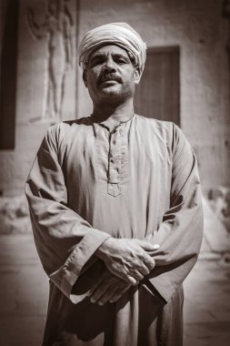 Aswan, Mısır; Ekim 2020: Mısır 'daki siyah beyaz tapınaklarda Nubiyalı insanların portresi