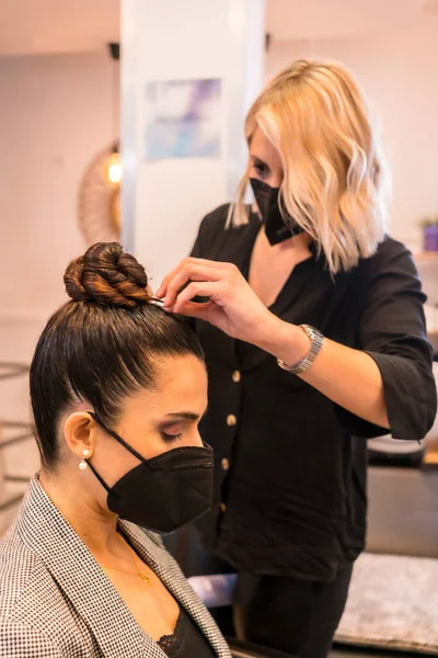 Hairdresser Mask Giving Final Touches Brunette Client Hairstyle Security Measures — Stock Photo, Image