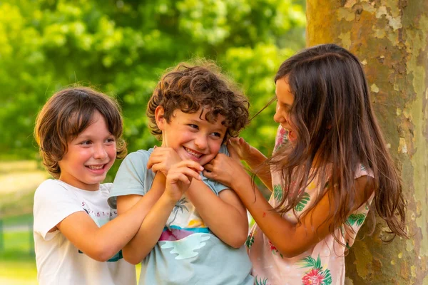 Lifestyle Three Brothers Smiling Playing Together Park Friends Brothers Enjoying — Stock Photo, Image