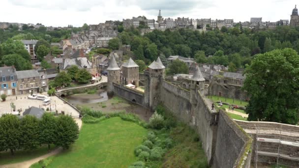 Fougeres Şatosunun Içi Arka Plandaki Şehir Brittany Bölgesi Ille Vilaine — Stok video