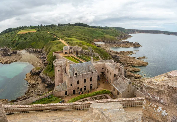 공중에서 프레헬 포트라 Fort Latte 프랑스 브르타뉴 Plevenon Saint Malo — 스톡 사진