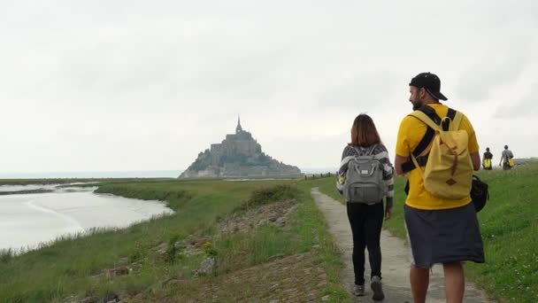 Pár Klášteře Mont Saint Michel Departementu Manche Region Normandie Francie — Stock video