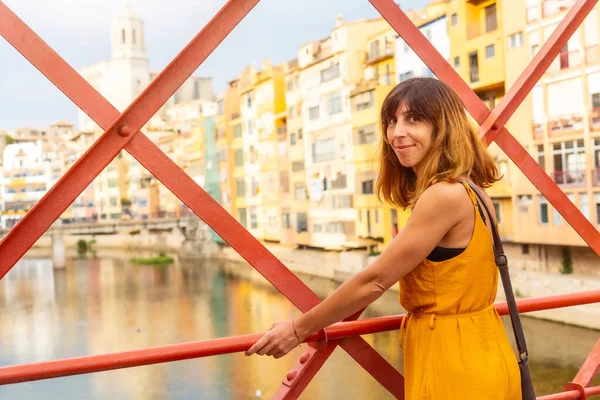 Girona Középkori Város Egy Fiatal Híres Piros Hídon Pont Les — Stock Fotó