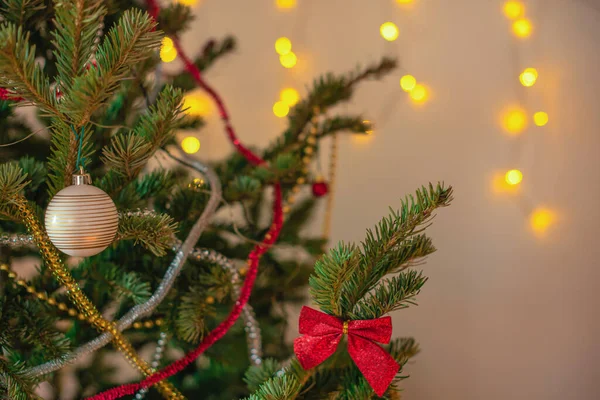 Noel ve Yeni Yıl geçmişi. Soyut arkaplan ve fotokopi alanı olan Xmas ağacını kapat. Tebrik kartı ya da davetiye. Tatil kavramı — Stok fotoğraf