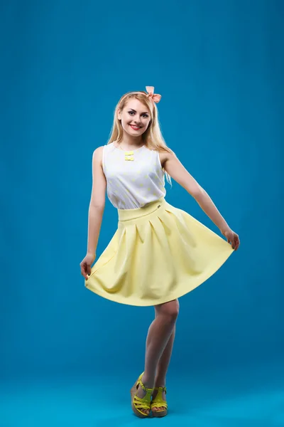 Girl in the studio, pin-up, flirting, showing different emotions — Stockfoto