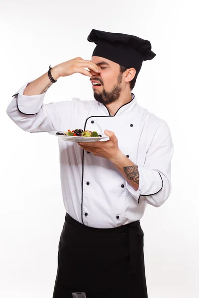 Cook muž spokojený s salát — Stock fotografie