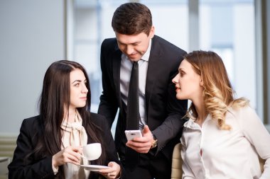 Kurumsal proje üzerinde birlikte çalışma