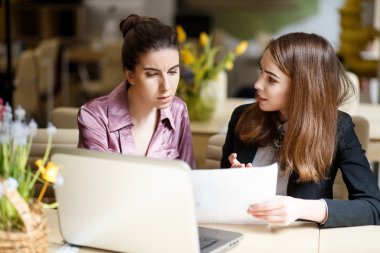 Kurumsal proje üzerinde birlikte çalışma