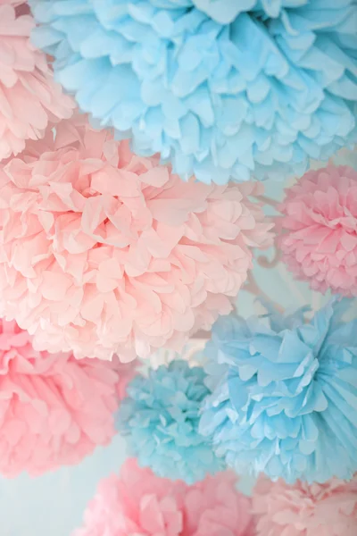 Pompons gros plan, rose et bleu . — Photo