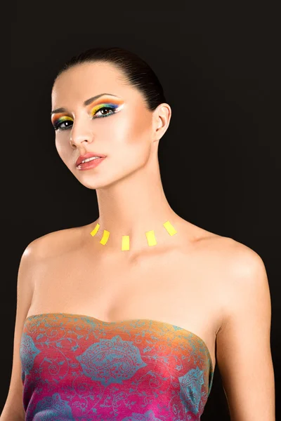 Beautiful girl with bright makeup — Zdjęcie stockowe