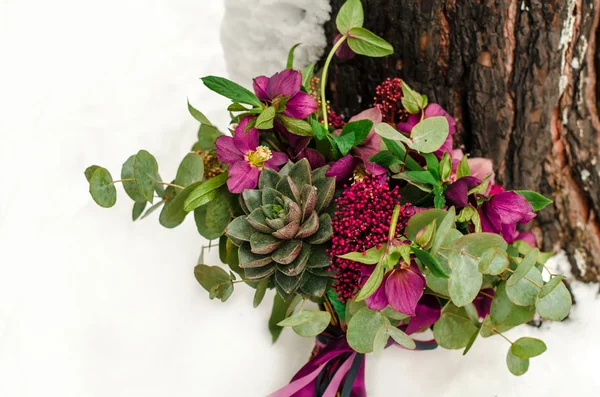 Bridal bouquet with red and burgundy colors — Stock Photo, Image