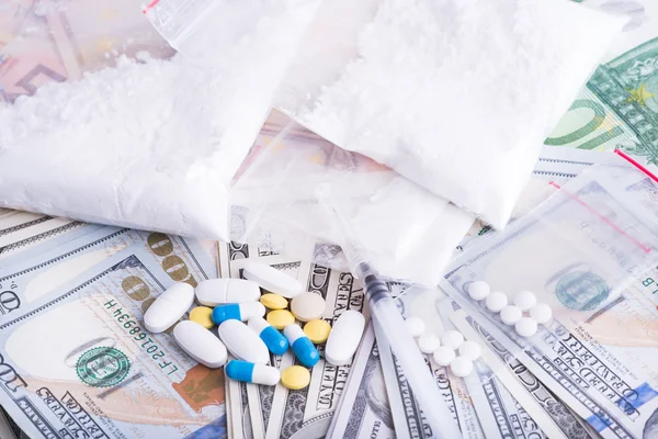 Drogas y sustancias prohibidas - comercio ilegal — Foto de Stock