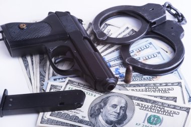 Silahı bize Doları banknot kurşunla.