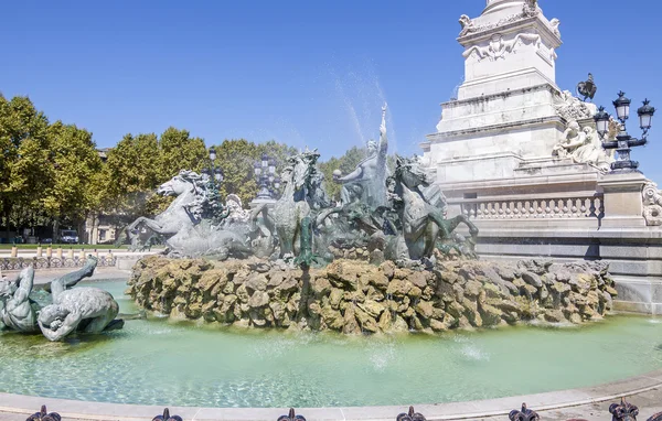 Girondins fontána. Bordeaux, Francie. — Stock fotografie