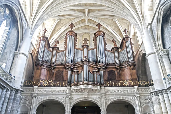 Bordeaux, Fransa - 31 Temmuz: Fransız Katedrali, boru organ