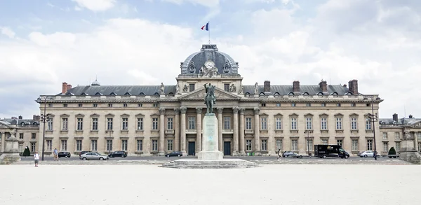 Paris, Francja - 01 sierpnia: Pomnik marszałka Joffre w pobliżu E — Zdjęcie stockowe