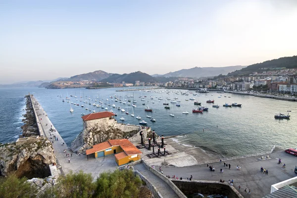 Castro liman Urdiales, Cantabria (İspanya). — Stok fotoğraf