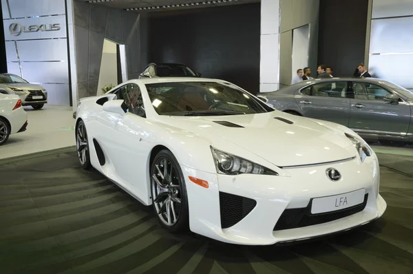 White Lexus LFA