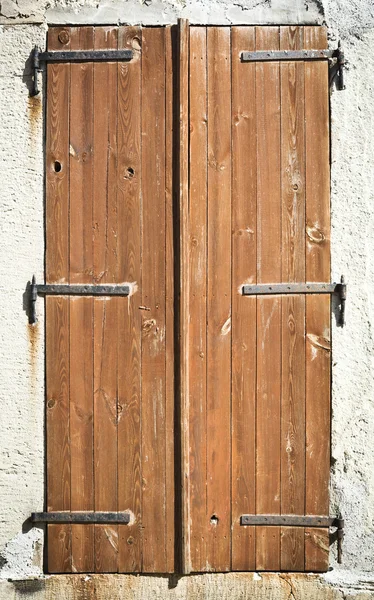 Velha janela de madeira — Fotografia de Stock