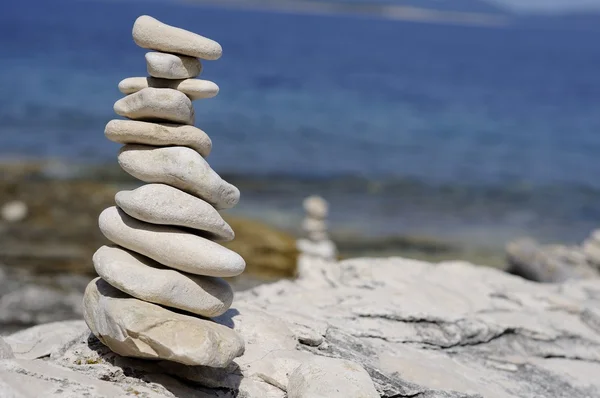 Zen stones on the beach — Stock Photo, Image