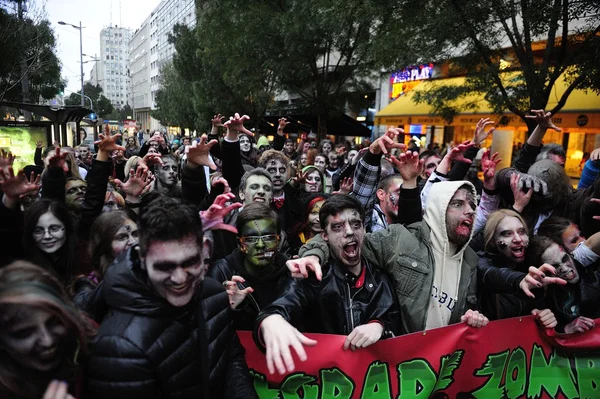 Camminata zombie di Belgrado — Foto Stock