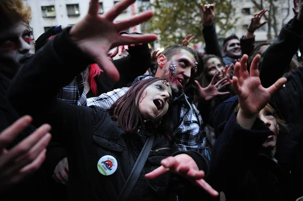 Belgrad zombi yürüme