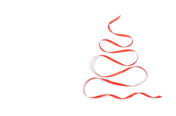 Στυλιστική Εικόνα Χριστουγεννιάτικου Δέντρου Κόκκινη Κορδέλα Λευκό Φόντο Χριστουγεννιάτικη Διακόσμηση — Φωτογραφία Αρχείου
