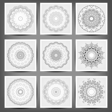 Etnik süs çiçek desenli kümesi. Elle çizilmiş mandalalar. Geleneksel arka plan gelecek şekilde yönlendirin. Dantel yuvarlak süsler. Etnik, Hint, İslam, Asya, Osmanlı