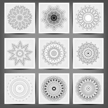 Etnik süs çiçek desenli kümesi. Elle çizilmiş mandalalar. Geleneksel arka plan gelecek şekilde yönlendirin. Dantel yuvarlak süsler. Etnik, Hint, İslam, Asya, Osmanlı