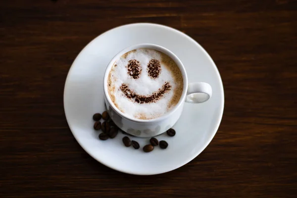 Kaffee Mit Milch Und Einem Lächeln Einer Tasse Jede Menge — Stockfoto