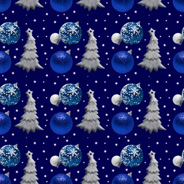 Naadloze New Years Patroon Van Kerstbomen Kerstspeelgoed Ballen Een Blauwe Stockfoto