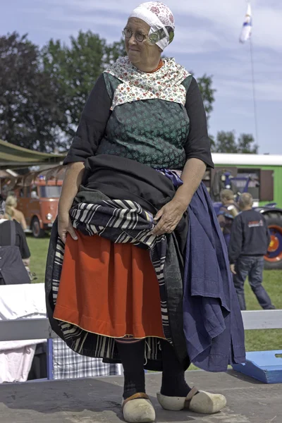 Hollandalı kostüm