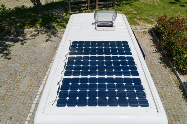 Çatı penceresi manzaralı karavan solar çatı panelleri Motorevi