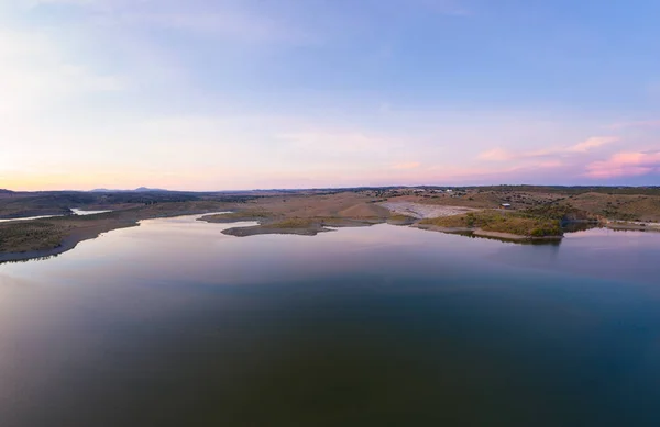 Дронова Повітряна Панорама Водосховища Греблі Заході Сонця Терені Португалія — стокове фото