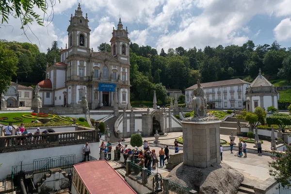 Tourists Coming Funicular Bom Jesus Sanctuary Braga Portugal — стоковое фото
