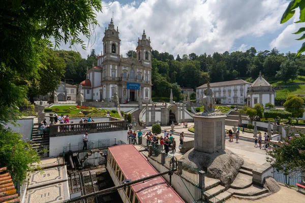 Tourists Coming Funicular Bom Jesus Sanctuary Braga Portugal — Zdjęcie stockowe