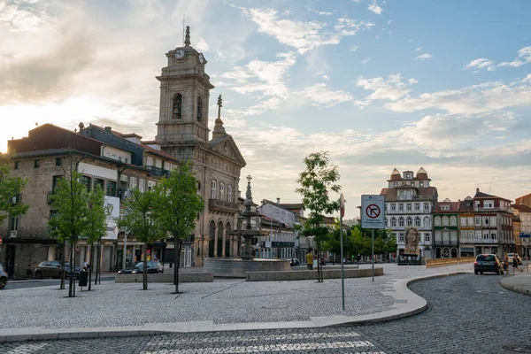 Largo do Toural Plaza, Guimaraes, Portekiz